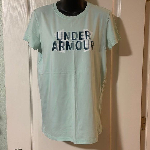 Under Armour shirt - Picture 1 of 3